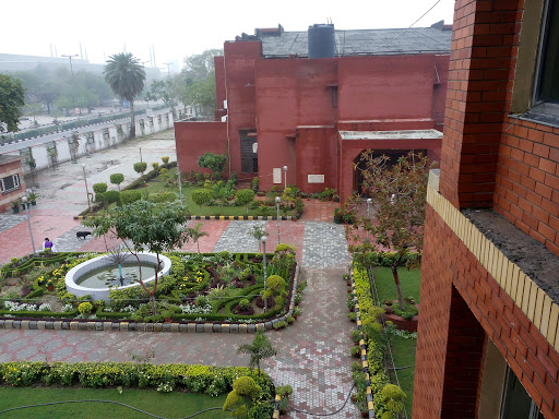 Vivekananda College
